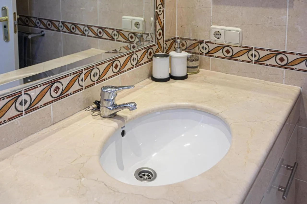 Villa Riviera Sitio de Calahonda 0*,  Spain