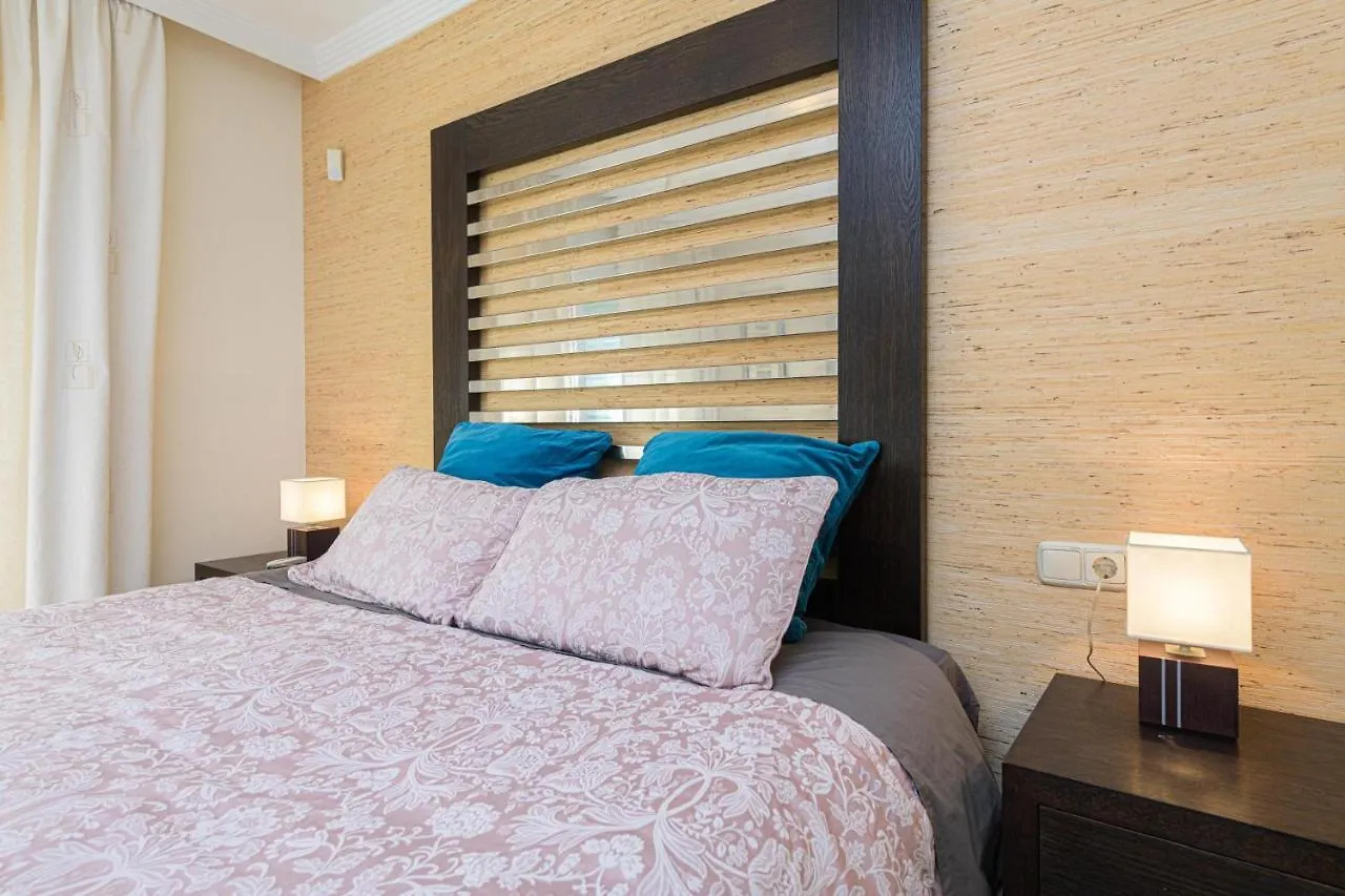 Villa Riviera Sitio de Calahonda 0*,